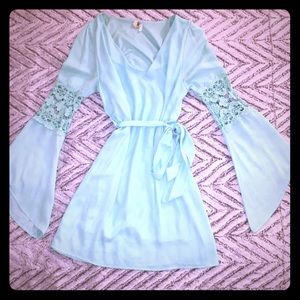 Fun mint colored Bohemian sun dress 👗